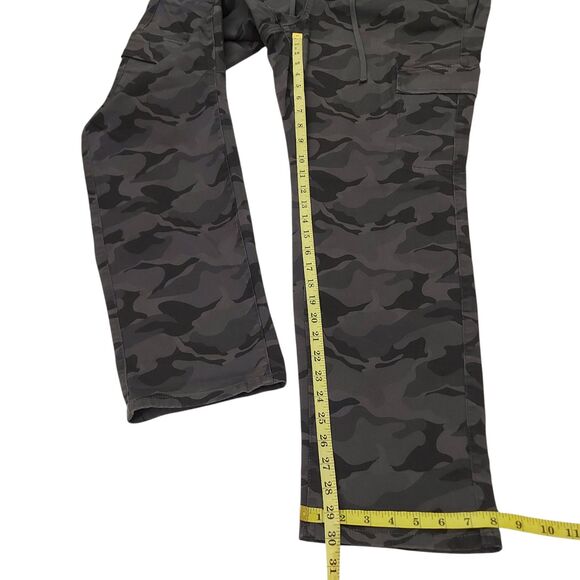 Torrid Cargo Camo Pants Womens 3 Regular Gray Feel The Fit Stretch Comfort - Picture 11 of 11
